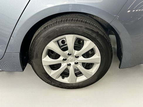 Used 2025 Toyota Corolla LE image 11