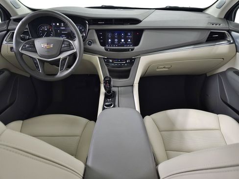 Used 2025 Cadillac XT5 Premium Luxury w/ Technology Package AWD/4WD image 14