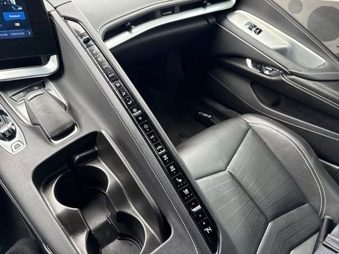 Used 2024 Chevrolet Corvette Stingray Preferred Conv w/ 2LT image 27