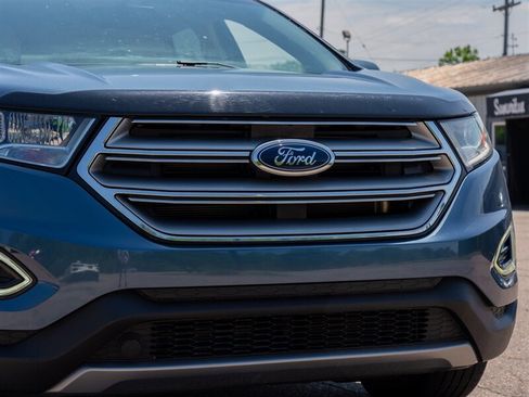 Used 2018 Ford Edge Titanium w/ Equipment Group 301A AWD/4WD image 9