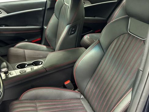 Used 2023 Genesis G70 2.0T w/ Sport Prestige Package image 9