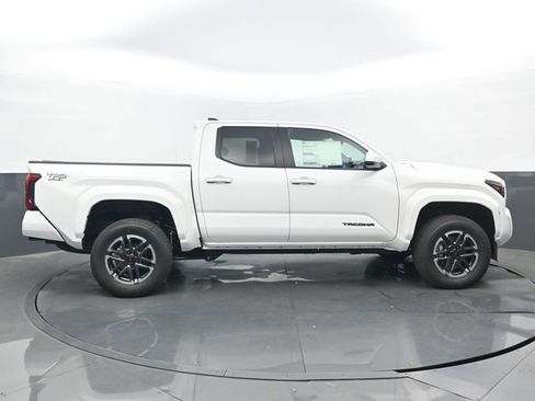 New 2026 Toyota Tacoma TRD Sport AWD/4WD image 2