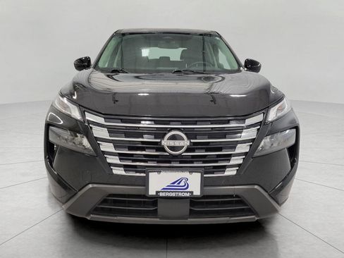 Used 2025 Nissan Rogue SV image 14