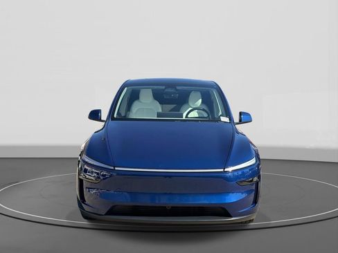 Used 2026 Tesla Model Y Long Range AWD/4WD image 2