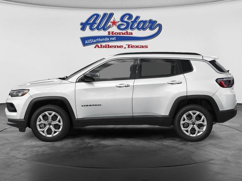 Used 2025 Jeep Compass Limited AWD/4WD image 6