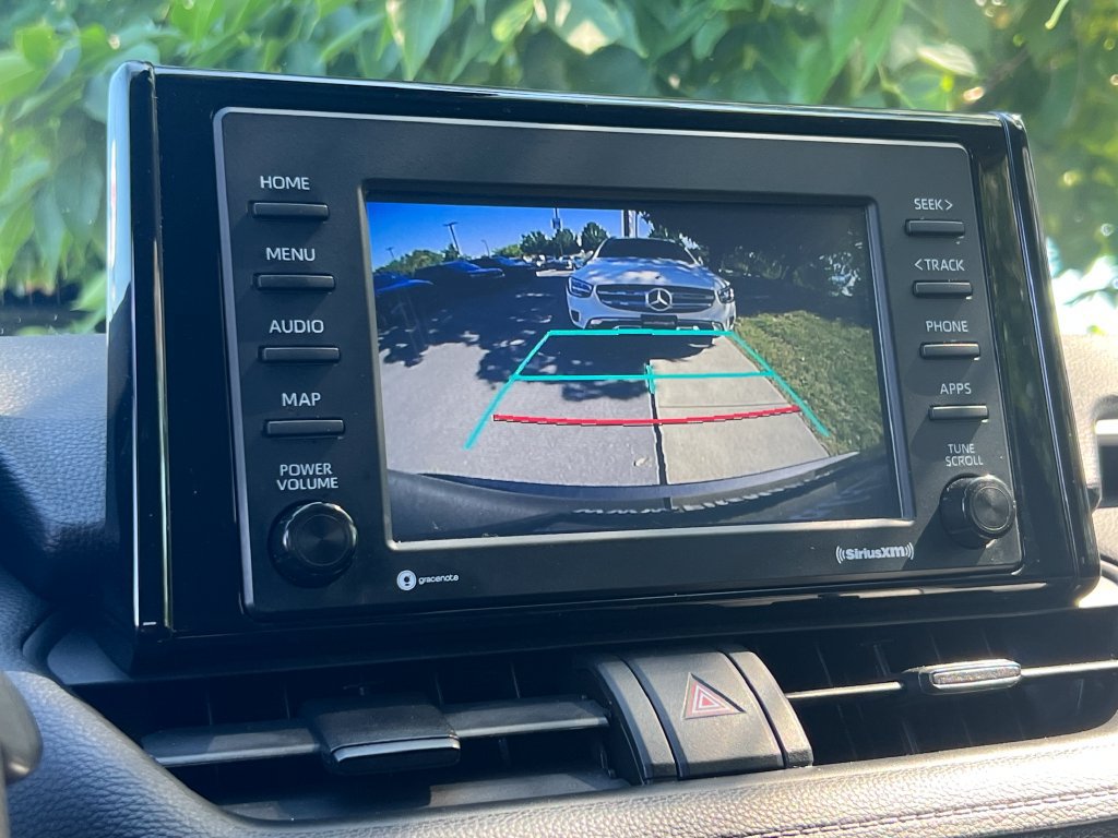 Used 2021 Toyota RAV4 XLE AWD/4WD image 26