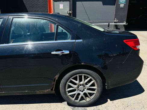 Used 2011 Lincoln MKZ FWD image 8