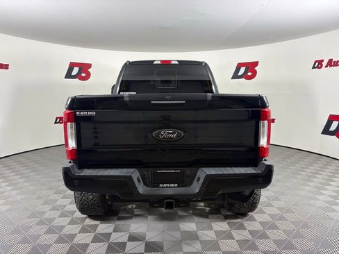 Used 2018 Ford F250 Lariat w/ Lariat Ultimate Package AWD/4WD image 6