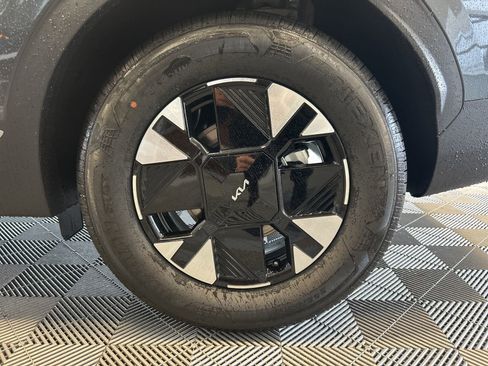 New 2026 Kia Sportage LX image 8