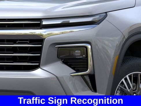 New 2026 Chevrolet Traverse LT w/ Driver Confidence Package image 11