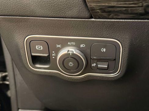 Used 2022 Mercedes-Benz GLA 250 4MATIC image 19