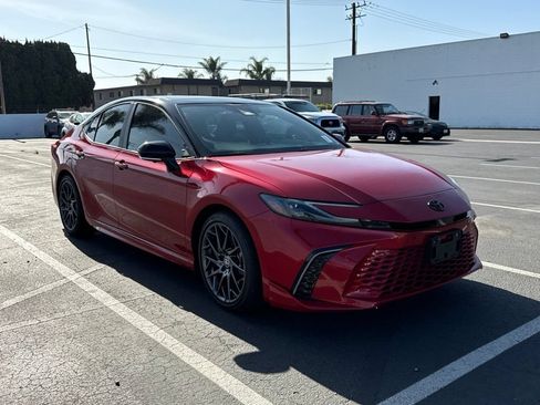 Used 2025 Toyota Camry XSE w/ Premium Plus Package FWD image 1