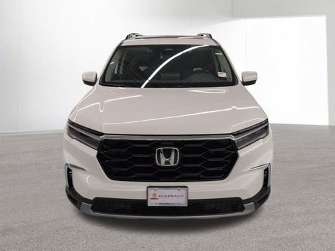 Used 2025 Honda Pilot Touring image 28
