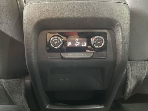 Used 2026 Chevrolet Traverse LT w/ Sun and Wheel Package AWD/4WD image 41