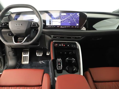 New 2026 Audi SQ5 Premium Plus AWD/4WD image 18