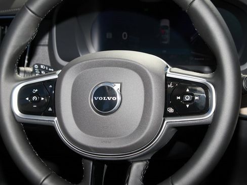 New 2026 Volvo XC90 B6 Plus w/ Protection Package Premier image 34