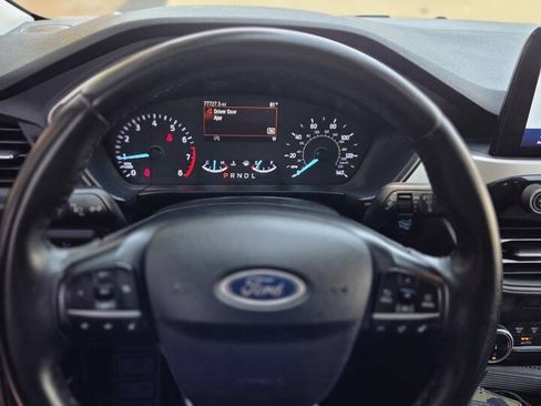 Used 2022 Ford Escape SE w/ Convenience Package FWD image 31