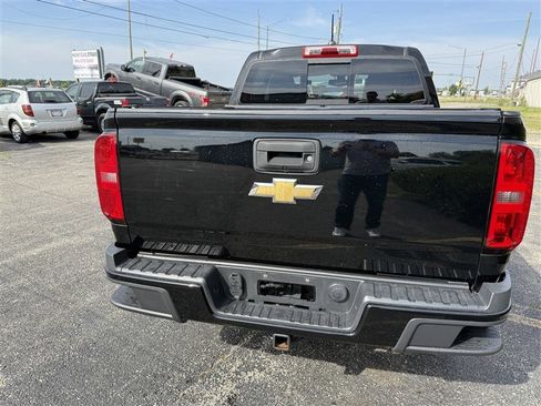 Used 2018 Chevrolet Colorado LT w/ LT Convenience Package AWD/4WD image 4