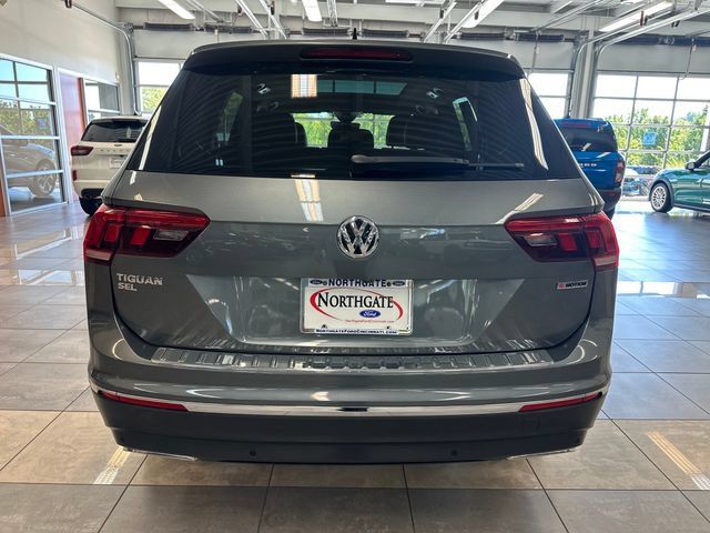 Used 2020 Volkswagen Tiguan SEL AWD/4WD image 14