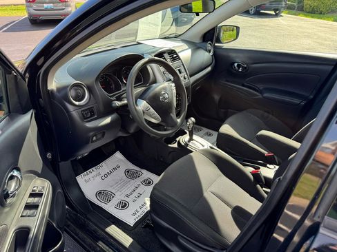 Used 2018 Nissan Versa SV image 16