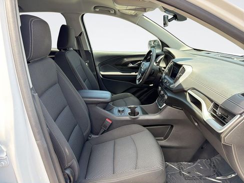 Used 2022 GMC Terrain SLE w/ Driver Convenience Package FWD image 29
