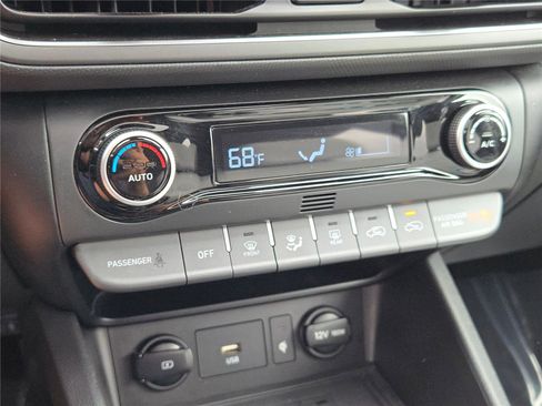 Used 2023 Hyundai Kona SEL w/ Convenience Package image 32