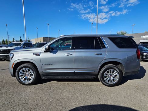 Used 2025 GMC Yukon Denali AWD/4WD image 10