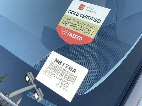 Certified 2025 Toyota Corolla LE FWD image 37