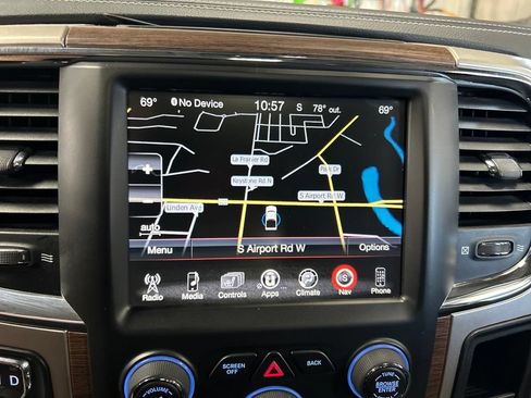 Used 2017 RAM 1500 Laramie w/ Convenience Group AWD/4WD image 25