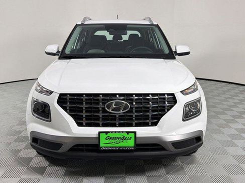 New 2026 Hyundai Venue SEL FWD image 6