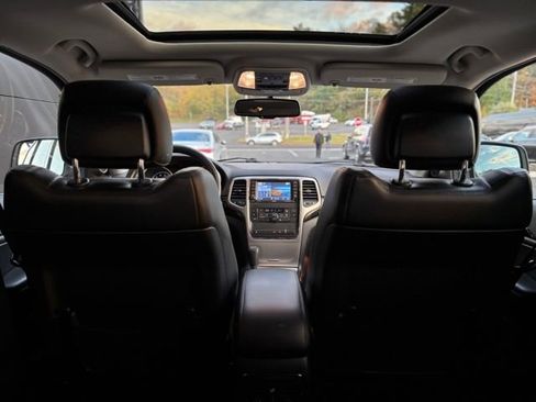 Used 2012 Jeep Grand Cherokee Laredo image 80