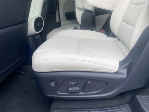 Used 2026 Hyundai Palisade Calligraphy FWD image 32