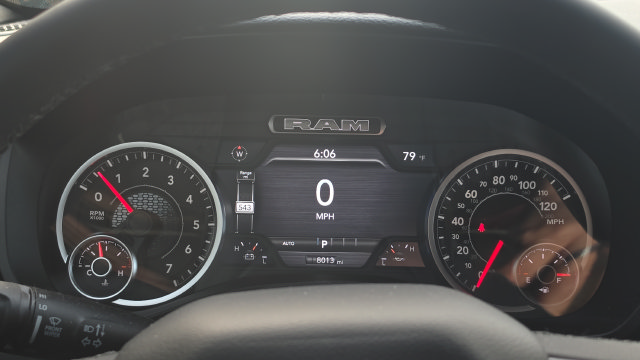 Used 2025 RAM 1500 Laramie w/ Sport Appearance Package AWD/4WD image 10