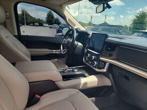 Used 2022 Ford Expedition Max Limited AWD/4WD image 31