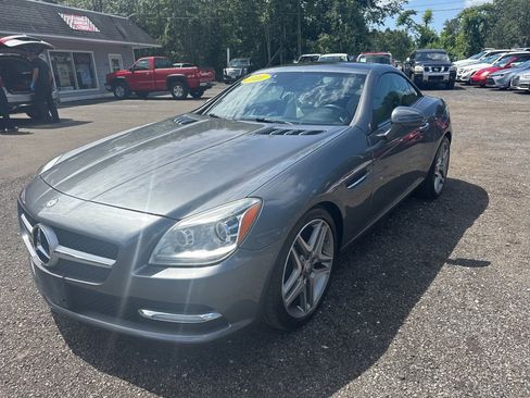 Used 2016 Mercedes-Benz SLK 300 image 1