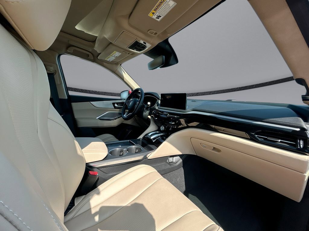 Used 2025 Acura MDX w/ Technology Package FWD image 36