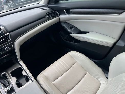 Used 2018 Honda Accord EX-L image 14