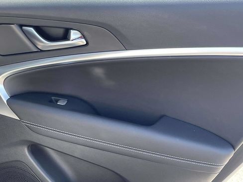 Used 2026 Genesis G70 2.5T AWD/4WD image 19