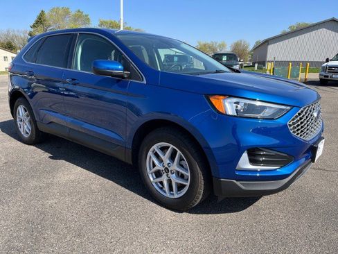Used 2024 Ford Edge SEL image 8