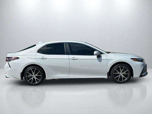 Certified 2024 Toyota Camry SE FWD image 4