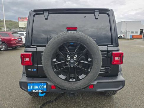 Used 2023 Jeep Wrangler Sahara w/ Cold Weather Group image 4