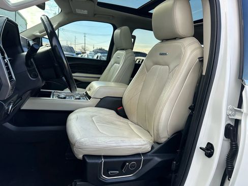 Used 2021 Ford Expedition Max Platinum image 15