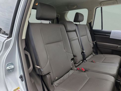 Used 2018 Lexus GX 460 image 23