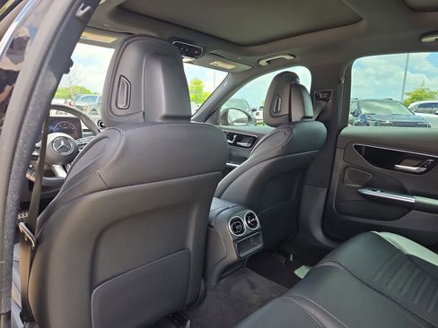 Used 2023 Mercedes-Benz C 300 Sedan image 16
