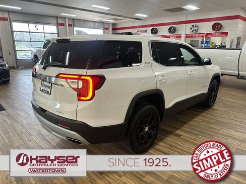 Used 2022 GMC Acadia SLE w/ LPO, Floor Liner Package AWD/4WD image 5