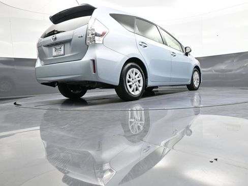 Used 2012 Toyota Prius V Three FWD image 29