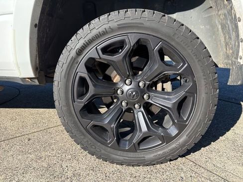 Used 2021 RAM 1500 Limited w/ Night Edition image 12