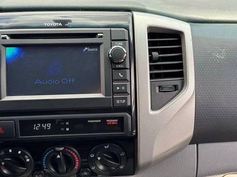 Used 2013 Toyota Tacoma 4x4 Double Cab w/ TRD Off-Road Pkg image 13