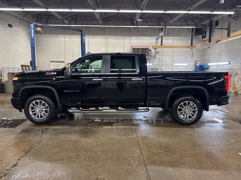 New 2026 Chevrolet Silverado 2500 LT w/ Z71 Chrome Sport Edition AWD/4WD image 3
