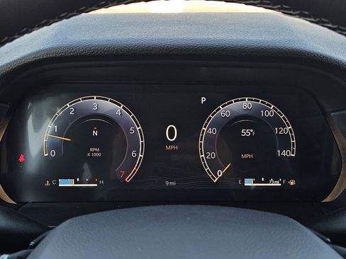 New 2025 Jeep Grand Cherokee Laredo image 16